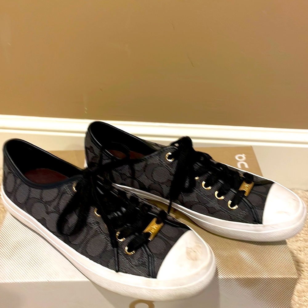 Coach Classic Lace Up Logo Sneakers - Gem